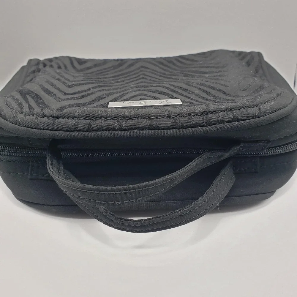 Vera Bradley 6 Pocket Travel Jewelry Organizer Classic Black Zebra Dome Velvet